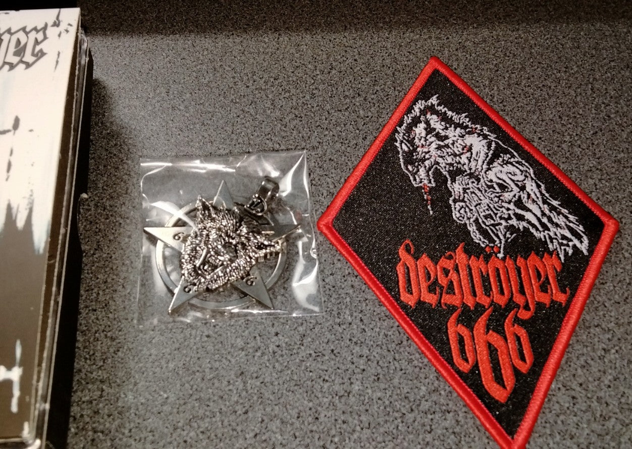 ★DESTROYER 666 / Never Surrender【B,輸入盤,中古,SOM 685B】